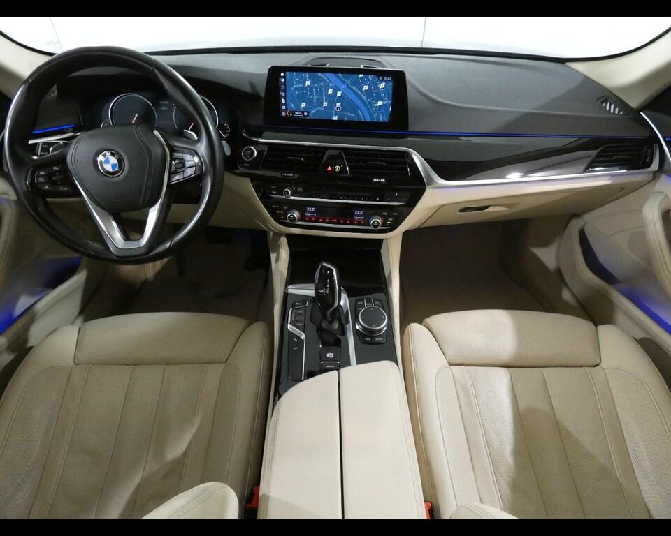 usatostore.bmw.it Store BMW Serie 5 530d Touring xdrive Luxury 265cv auto