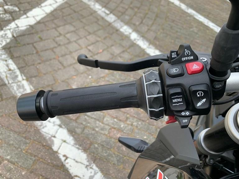 usatostore.bmw-motorrad.it Store BMW Motorrad F 900 R BMW F 900 R MY20