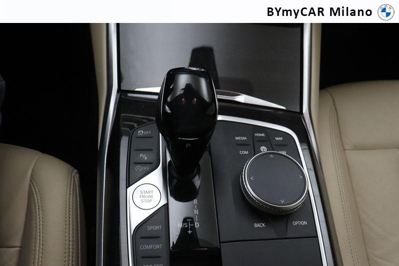 www.bymycar-milano.store Store BMW Serie 3 320d Touring Luxury auto